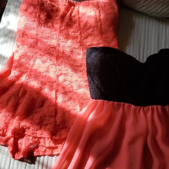 Tube tops - Picture 1 of 1